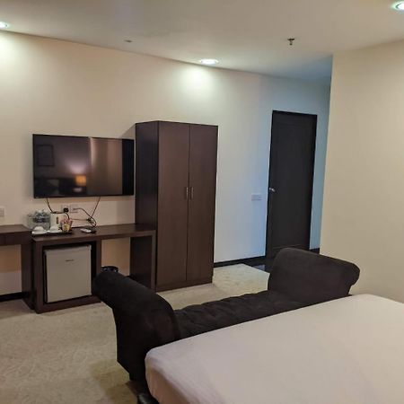 The View Hotel Segamat Kültér fotó