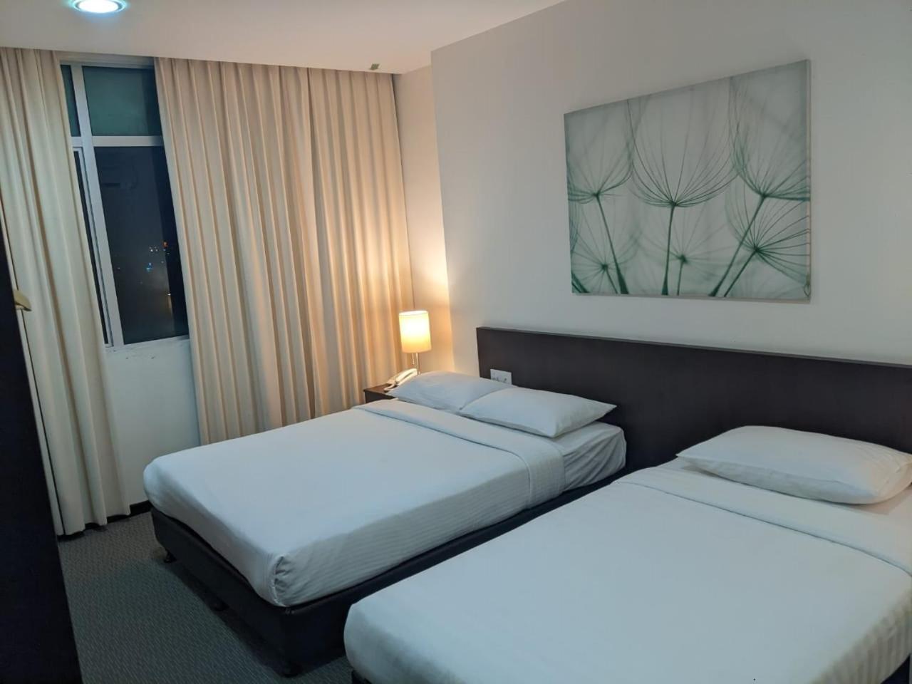 The View Hotel Segamat Kültér fotó
