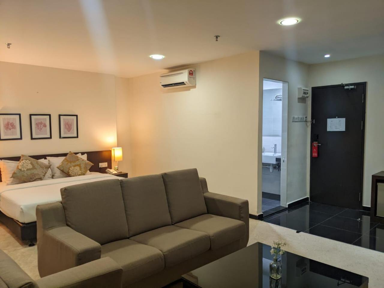 The View Hotel Segamat Kültér fotó