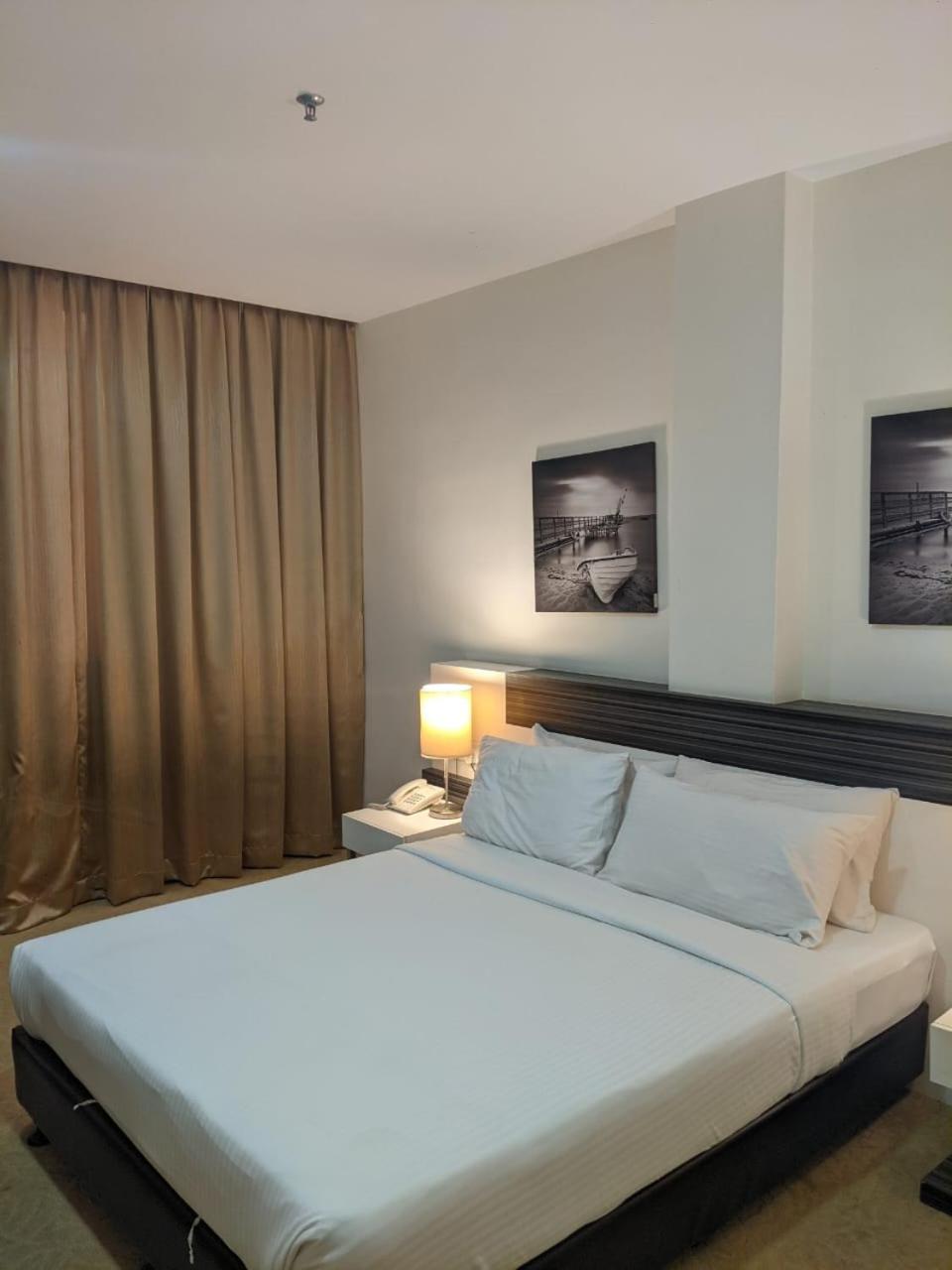 The View Hotel Segamat Kültér fotó