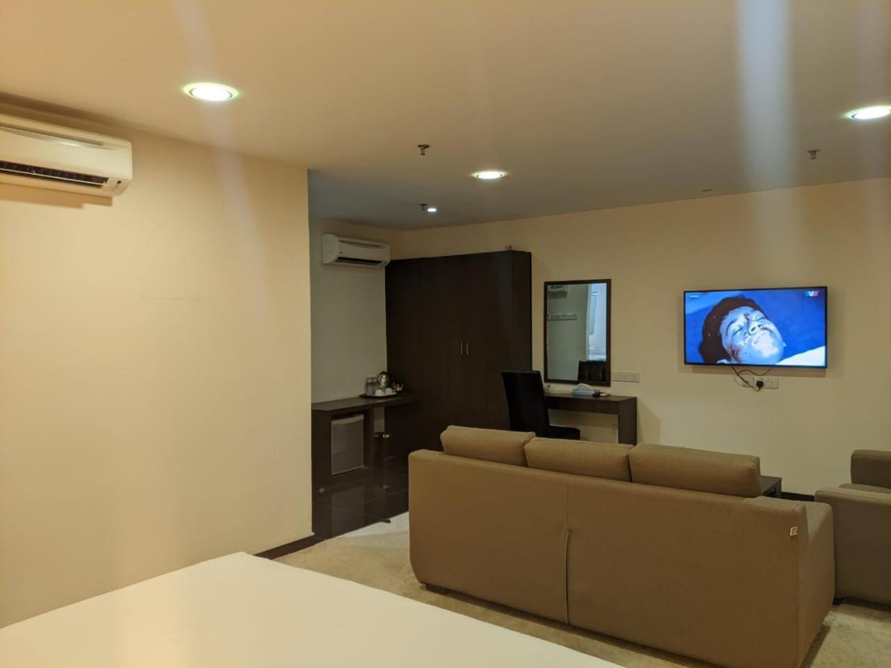 The View Hotel Segamat Kültér fotó