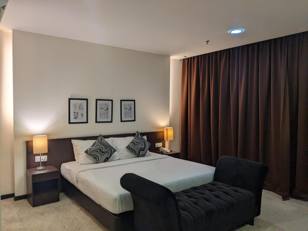 The View Hotel Segamat Kültér fotó