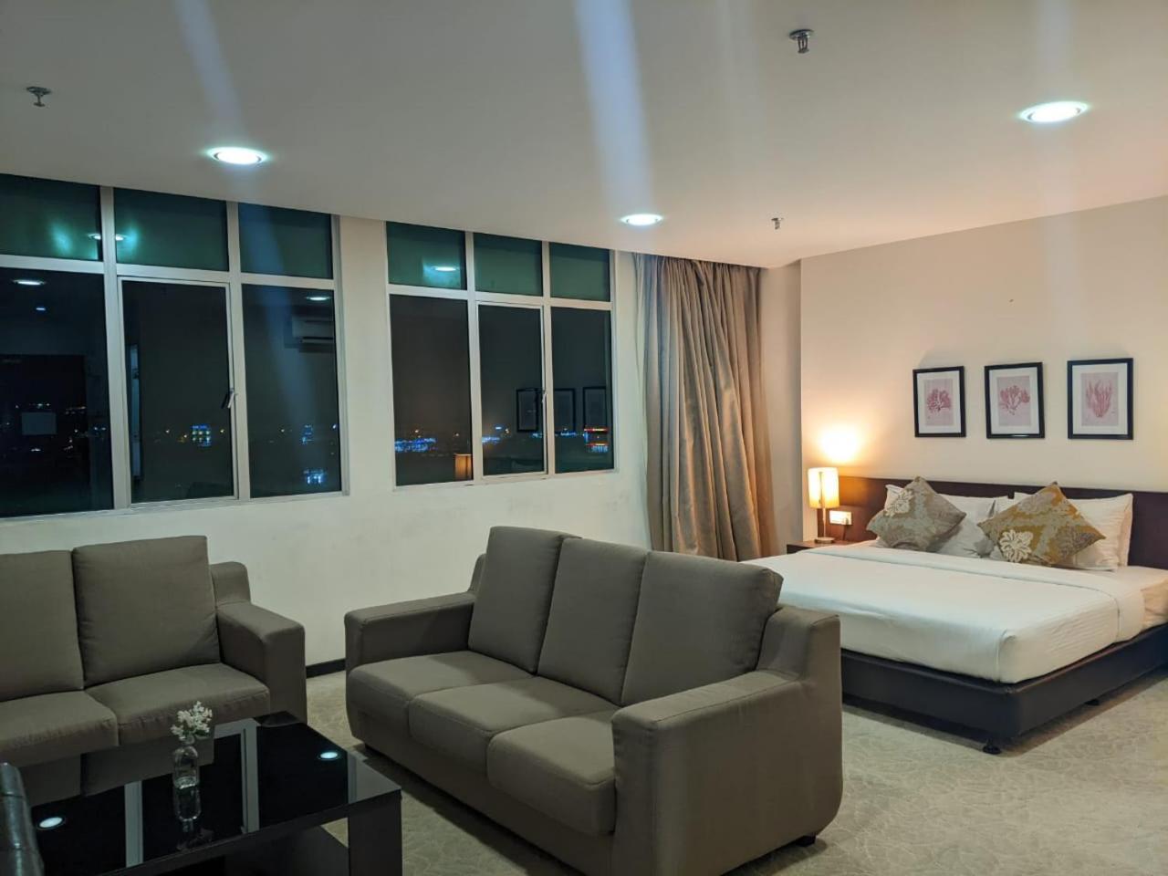 The View Hotel Segamat Kültér fotó
