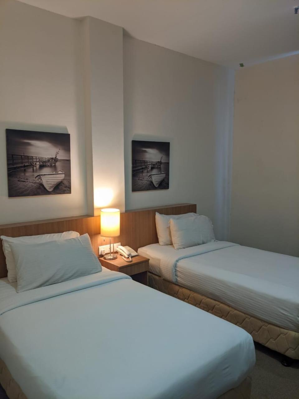 The View Hotel Segamat Kültér fotó