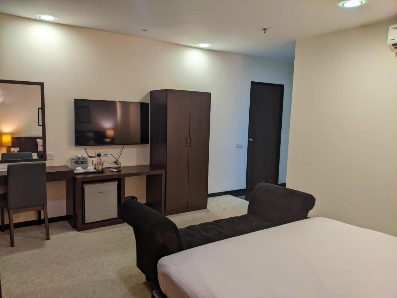 The View Hotel Segamat Kültér fotó