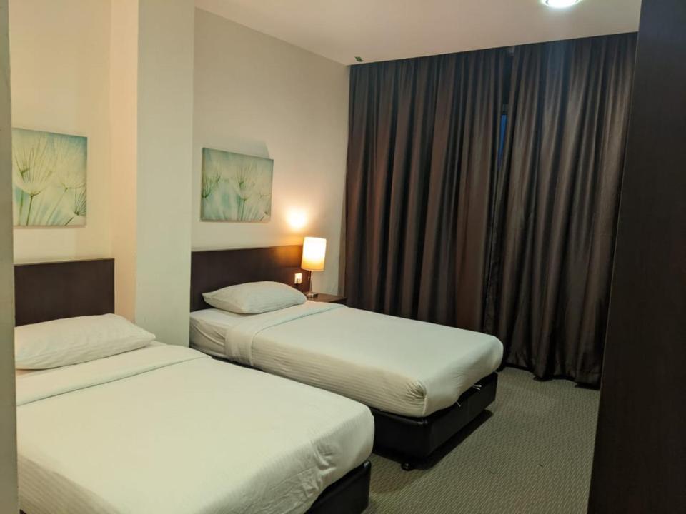 The View Hotel Segamat Kültér fotó