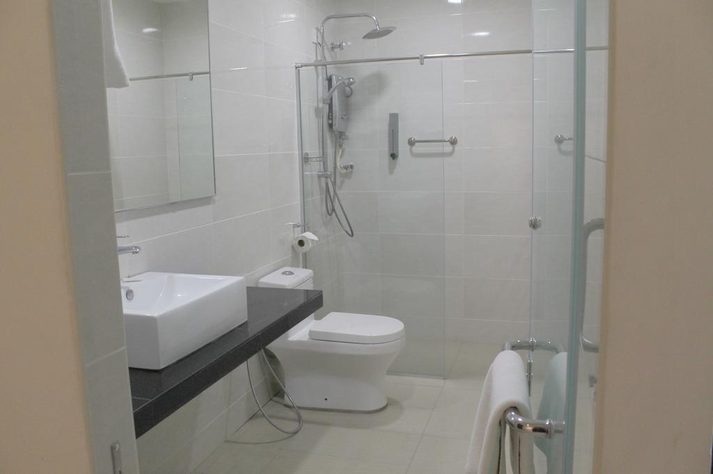 The View Hotel Segamat Kültér fotó